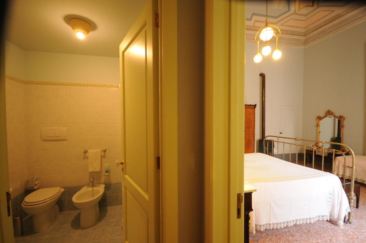 Palazzo Leuzzi B&B Galatone Rum bild
